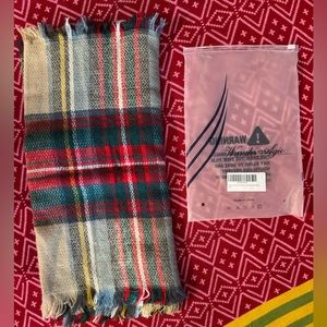 Wander Agio, infinity scarf